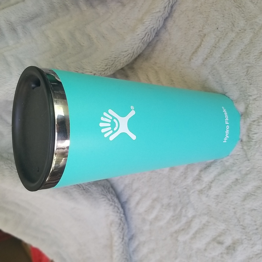 Hydroflask 32oz travel mug